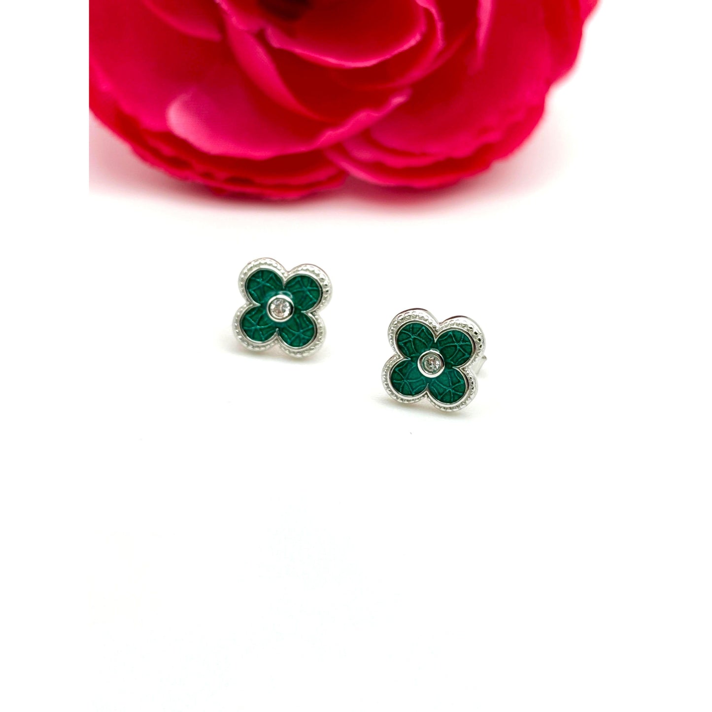šø Green Clover Stud Earrings ā 925 Sterling Silver āØšæ