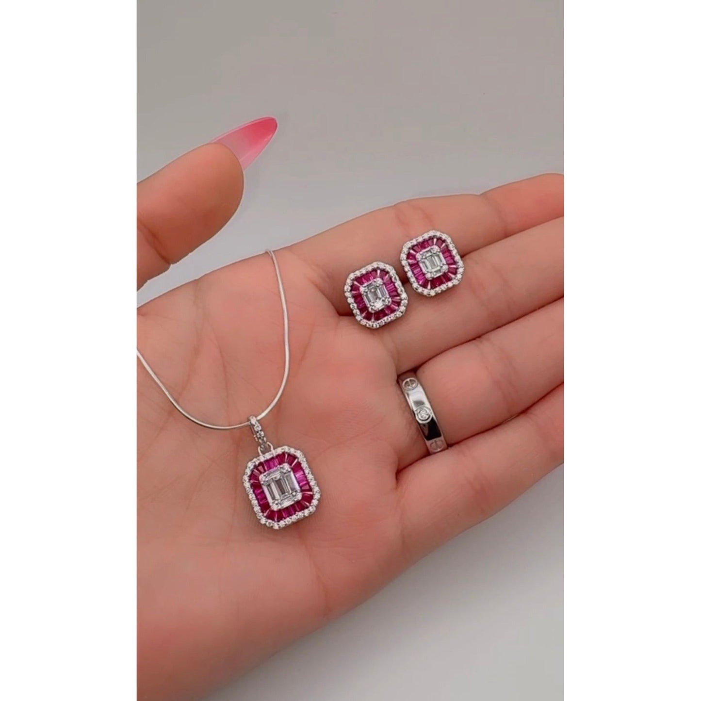 💎 Silver Pendant Set – Pink & White Zircon Necklace & Earrings ✨