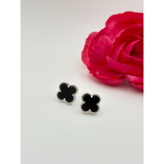 🖤 Black Clover Stud Earrings – 925 Sterling Silver ✨🌸